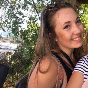 Meet Your Posher, Cailin!